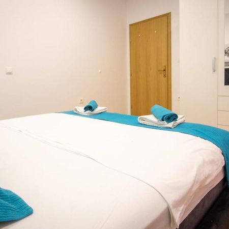 Apartment Cvita Free Beach Parking Makarska Exterior foto