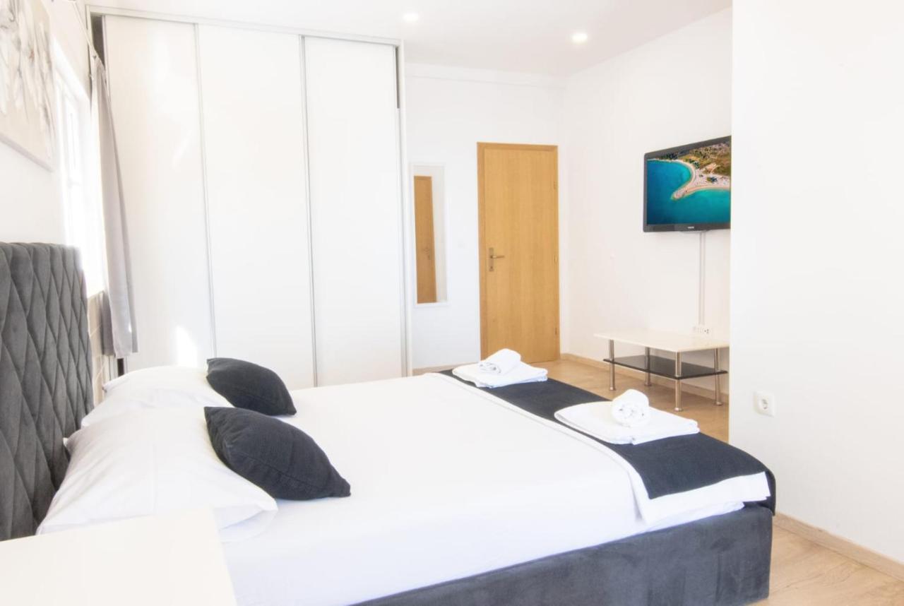 Apartment Cvita Free Beach Parking Makarska Exterior foto