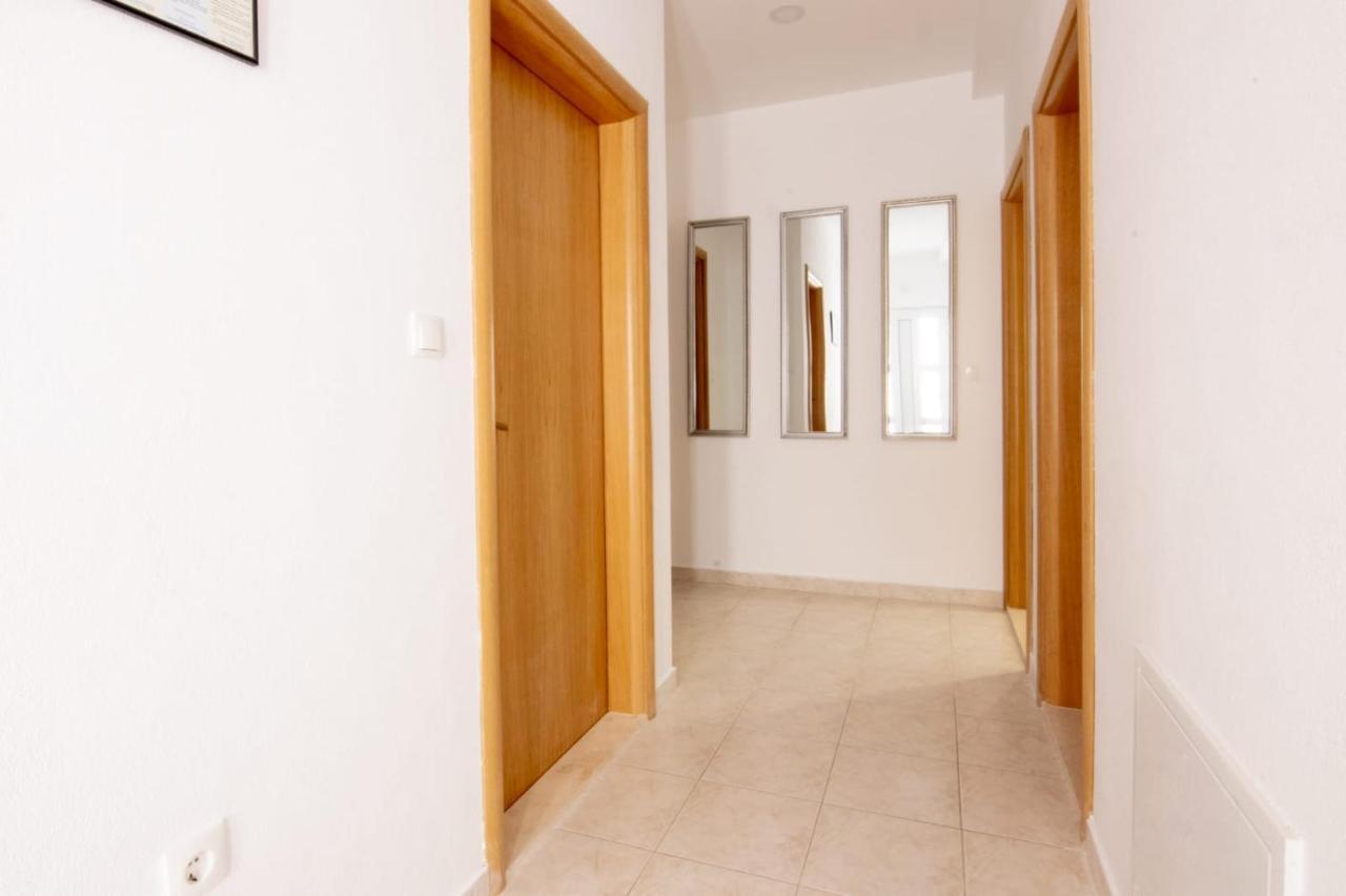 Apartment Cvita Free Beach Parking Makarska Exterior foto